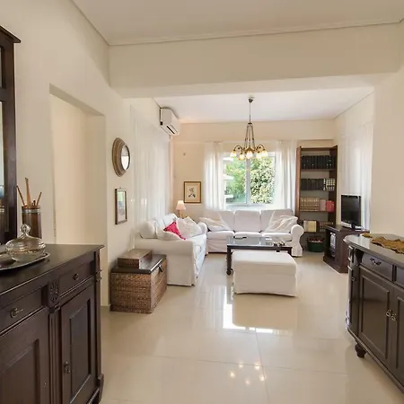 Explore From A Brand New Apartment Kalamata