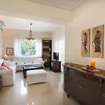 Apartment Explore From A Brand New Kalamata