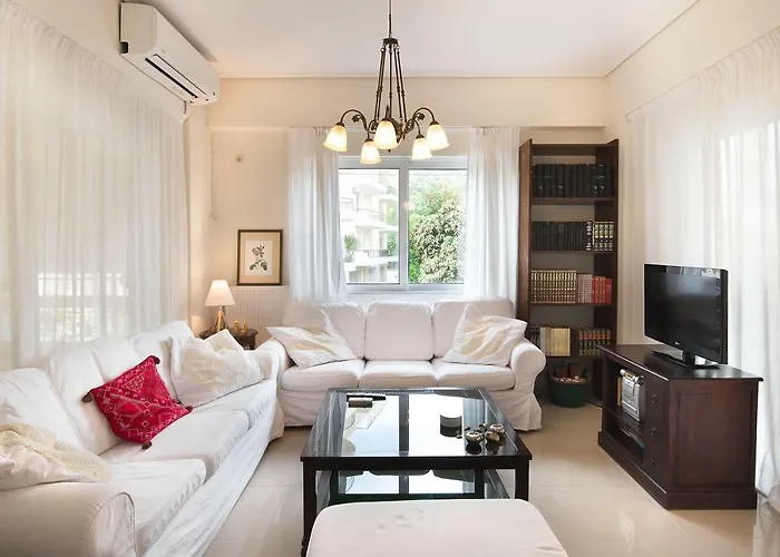 Explore From A Brand New Appartement Kalamata